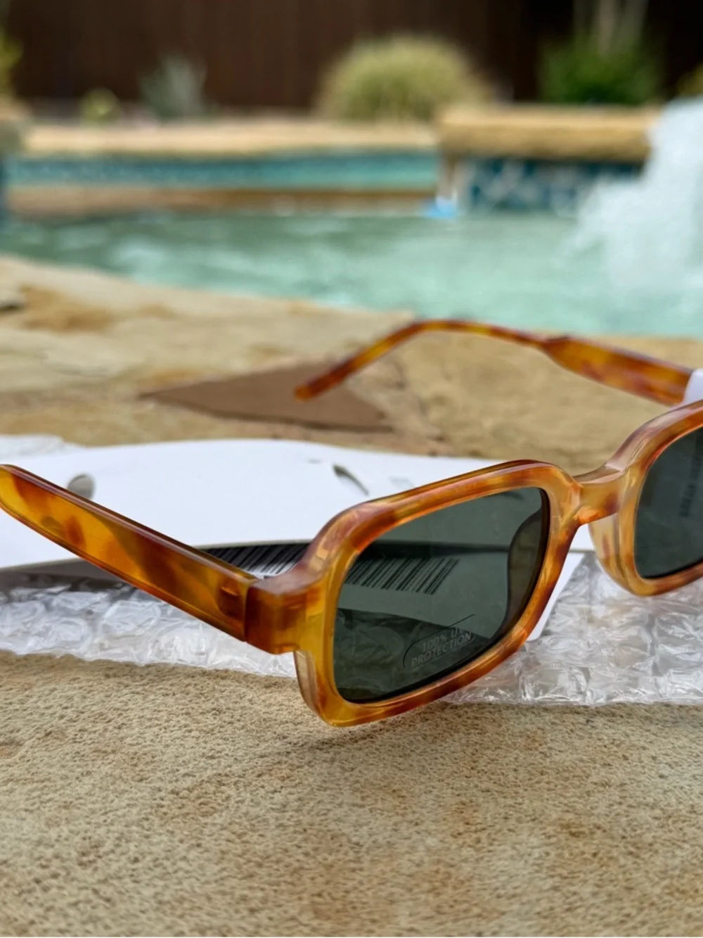 Urban Outfitters NWT Betsy Rectangle Sunglasses - Picture 4 of 4